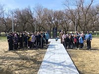 Жители Лысогорского района присоединились к общеобластному субботнику