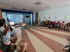 Юные таланты из Лысых Гор осваивают искусство создания патриотического контента