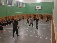 Невежкино и Широкий Карамыш сошлись в товарищеском матче по волейболу