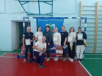 В Лысых Горах провели турнир по бадминтону среди членов профсоюза работников образования