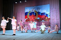 В районном Дворце культуры концертную программу посвятили защитникам Отечества 