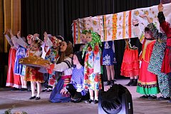 Аграрии Лысогорского района принимали поздравления