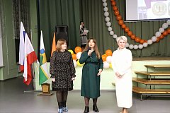 «От чернильницы до цифры. Мы связь времен»: школа №1 р.п. Лысые Горы отметила 90-летний юбилей