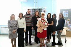 Встреча, которую ждали: выпускники школы №1 вернулись в родные стены 