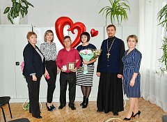 В Лысогорском отделе ЗАГС поздравили  юбиляров семейной жизни Тулочкиных