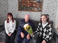 Школьники поселка Яблочный поздравили ветерана Великой Отечественной войны с Днём защитника Отечества