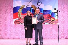 В районном Дворце культуры концертную программу посвятили защитникам Отечества 