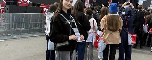 Учащаяся Лысогорской школы №2 Олеся Максимова вошла в состав делегации Саратовской области на V юбилейном Международном фестивале детства и юности «Фестиваль Движения Первых»