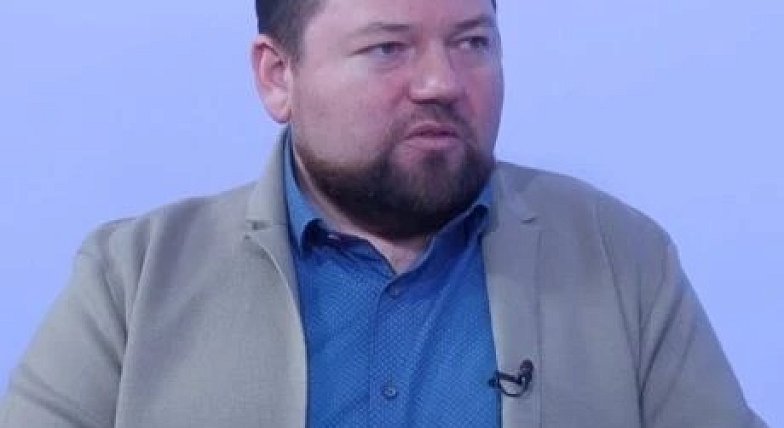 Политолог Бирюлин: в праймериз "Единой России" победили местные и сильные