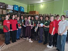 Первые поздравили женщин-волонтеров Лысогорского района с праздником