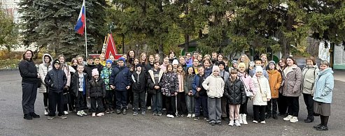 Ученики Лысогорской школы №1 подержали на руках геккона и познакомились с растениями-хищниками