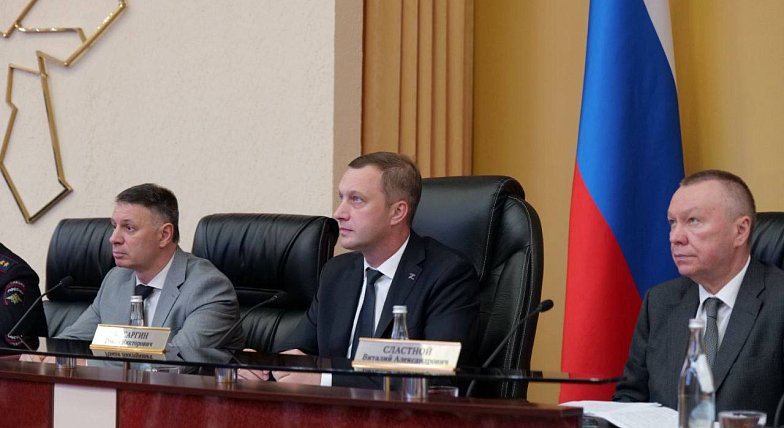 Губернатор поручил обеспечить безопасность на выпускных вечерах