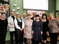 Встреча, которую ждали: выпускники школы №1 вернулись в родные стены 