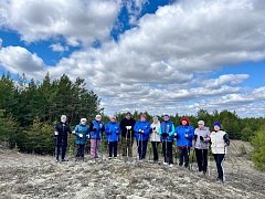 «Серебряные» волонтеры Центра социального обслуживания Лысогорского района приняли участие во всероссийской акции «10 000 шагов к жизни», которое ежегодно объединяет более миллиона человек по всей стране