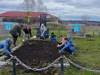 В Атаевке привели в порядок памятник героям Великой Отечественной войны