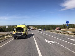 ВОДИТЕЛЬ ОТВЛЁКСЯ ОТ ДОРОГИ И СТАЛ ВИНОВНИКОМ СЕРЬЁЗНОГО ДТП