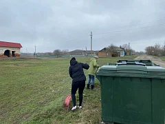 В селе Чадаевка навели порядок у памятника участникам Великой Отечественной войны