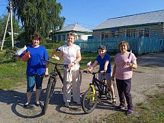 Комплексный центр социального обслуживания населения Лысогорского района подготовил ко Дню России насыщенную программу
