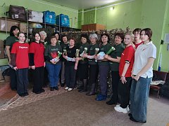 Первые поздравили женщин-волонтеров Лысогорского района с праздником
