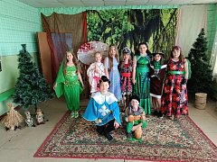 В Октябрьском сельском доме культуры для детей провели квест "МЫ ВСТРЕЧАЕМ ЛЕТО"