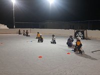 Хоккеисты «Подсолнуха» активно тренируются на свежем воздухе