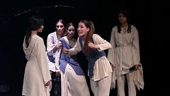 Наталья Подойко из Лысых Гор создала костюмы для спектакля, постановленного студентами Саратовского колледжа искусств