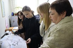 Редактор газеты «Призыв 64» рассказала школьникам о том, как создается газета