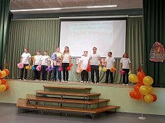 Сегодня старшеклассники школы №1 р. п. Лысые Горы взяли бразды правления в свои руки
