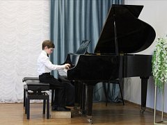 Детская школа искусств отметила Международный женский день ярким концертом