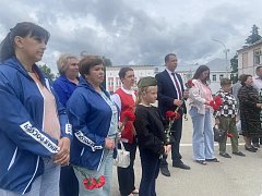 В Лысых Горах почтили память погибших в годы Великой Отечественной войны