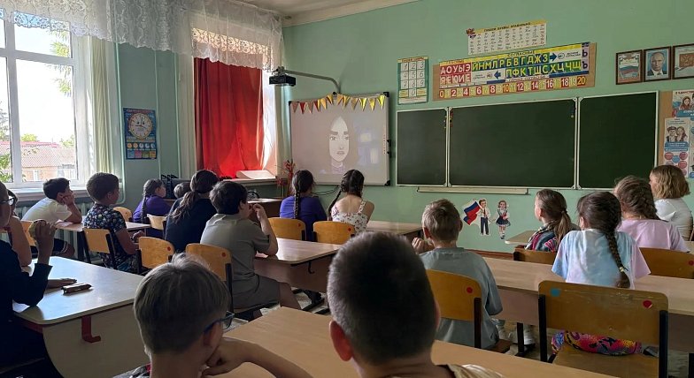 В Лысогорском районе проходит антинаркотический месячник