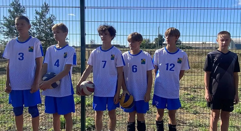 В Новой Красавке открыли новую спортивную площадку