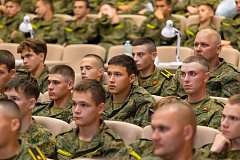 Окружной этап «Гвардеец-2026» стартовал для саратовских юнармейцев