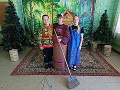 Юным жителям поселка Октябрьский напомнили правила дорожного движения