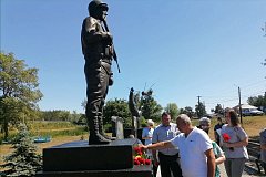 В Лысых Горах отметили День ветеранов боевых действий