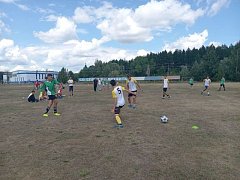 Вчера в Лысых Горах стартовал XXII Открытый областной турнир по футболу
