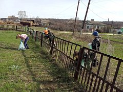 Коллектив школы села Ключи принял участие в акции "Зелёная весна"