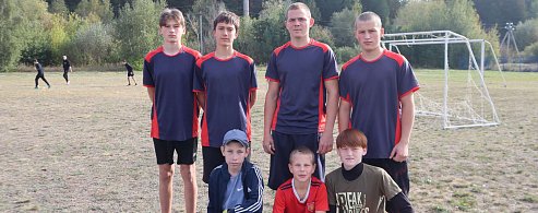 Спартакиада школьников Лысогорского района стартовала с футбольных матчей