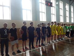 В Лысых Гор прошли соревнования по баскетболу в рамках проекта «КЭС-БАСКЕТ»