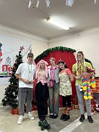 Старшеклассники Лысогорской школы №2 организовали тематические дни накануне Нового года