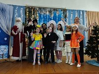 В школе села Большая Дмитриевка состоялась долгожданная премьера спектакля под ёлкой