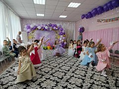 Детский сад «Берёзка» проводил во взрослую жизнь будущих первоклассников