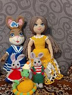 Мастерица из Раздольного вяжет игрушки, лепит фигурки из теста и увлекается поделками из разного материала