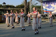 В Парке Победы Лысых Гор отметили День Государственного флага