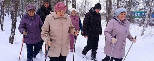 Сотрудники Лысогорского комплексного центра социального обслуживания населения вместе с получателями социальных услуг и «серебряными» волонтерами активно участвуют в мероприятиях Всероссийской декады спорта и здоровья