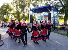 Концерт и спортивные победы посвятили Дню России
