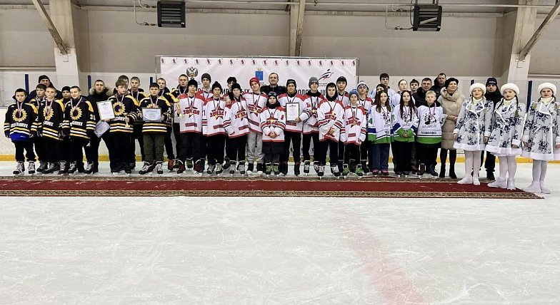 Долгожданная победа «Подсолнуха»: у наших хоккеистов третье место в турнире «Золотая шайба»!